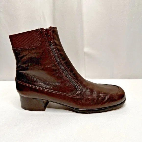 Ros Hammerson Womens Boots 7N Ankle Height Brown Leather Zip Butter Soft Booties - Picture 8 of 15